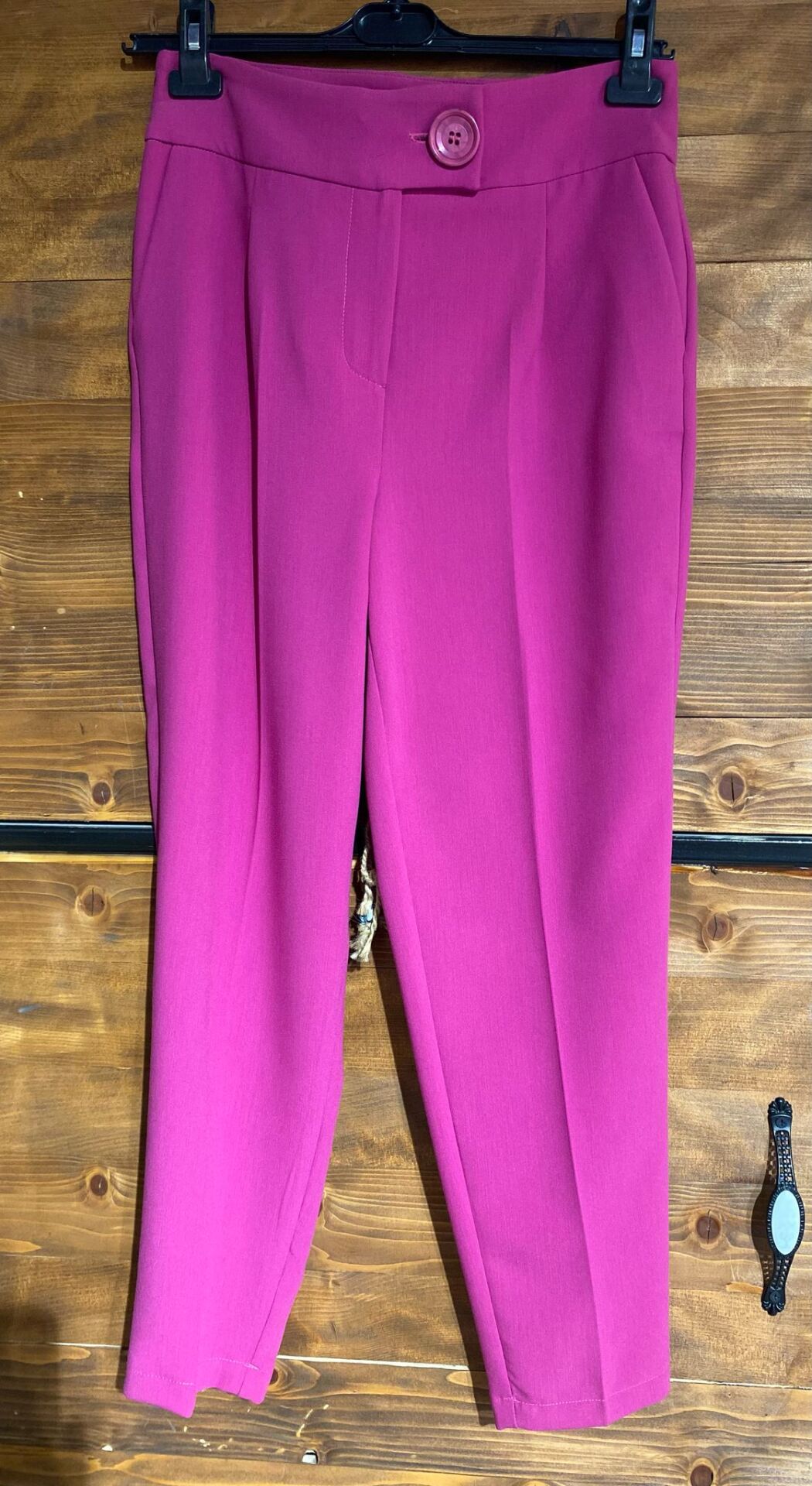 pembe önden düğmeli kumaş havuç kesim pantolon