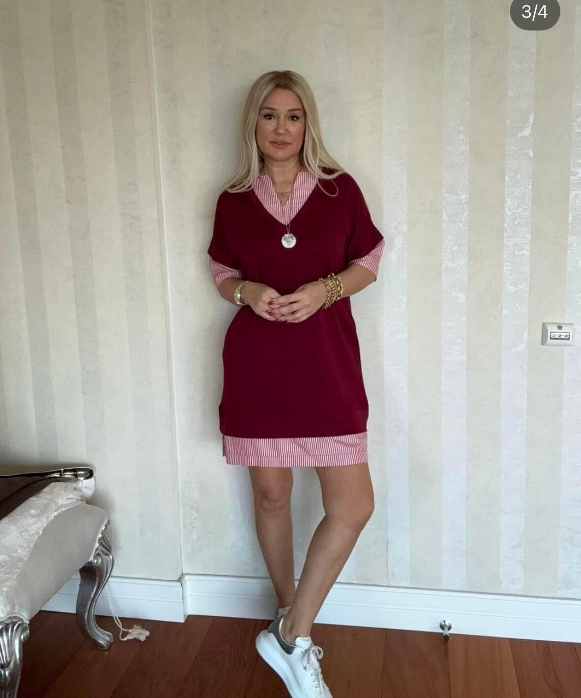bordo kısa kol gömlekli elbise